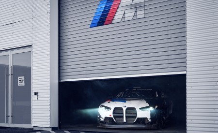 2023 BMW M4 GT4 Front Wallpapers 450x275 (13)