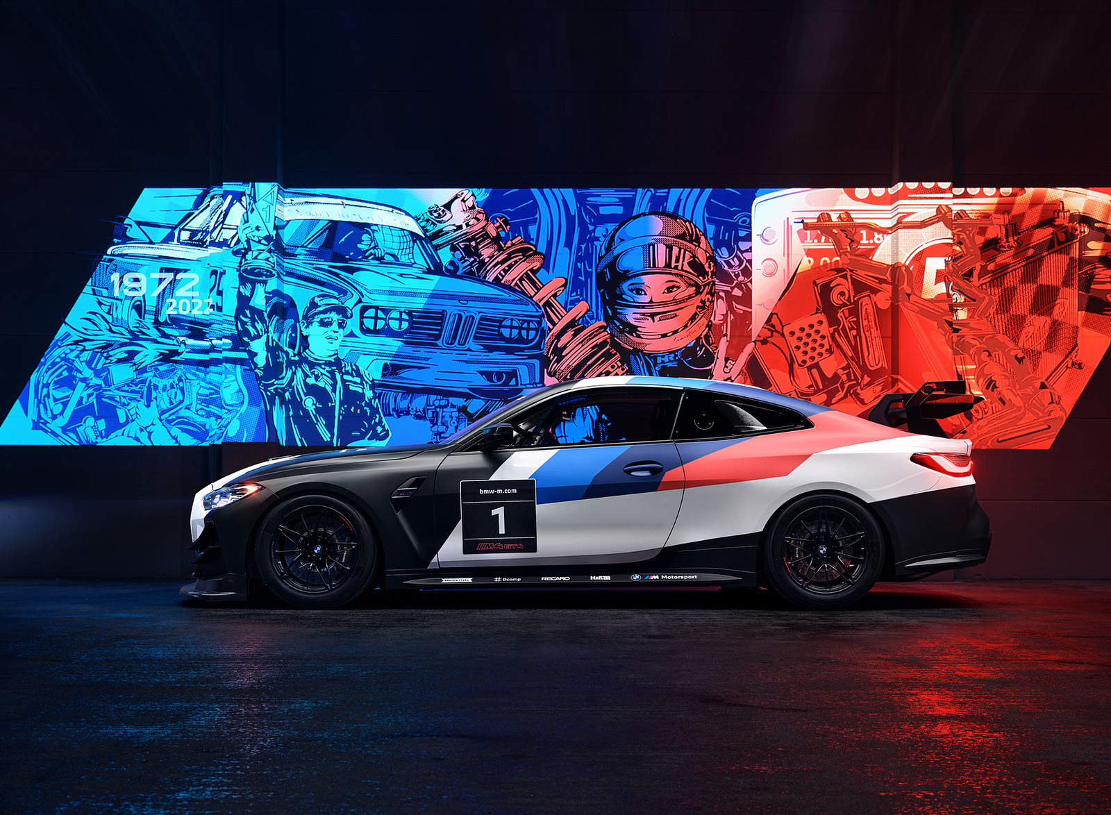 2023 BMW M4 GT4 Side Wallpapers #12 of 19