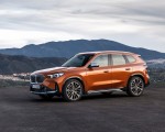 2023 BMW X1 xDrive23i Front Three-Quarter Wallpapers 150x120 (46)