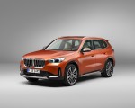 2023 BMW X1 xDrive23i Front Three-Quarter Wallpapers 150x120