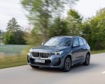 2023 BMW X1 xDrive23i Front Three-Quarter Wallpapers 150x120 (5)