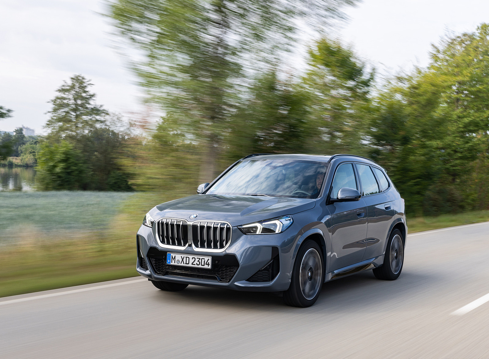 2023 BMW X1 xDrive23i Front Three-Quarter Wallpapers (5)