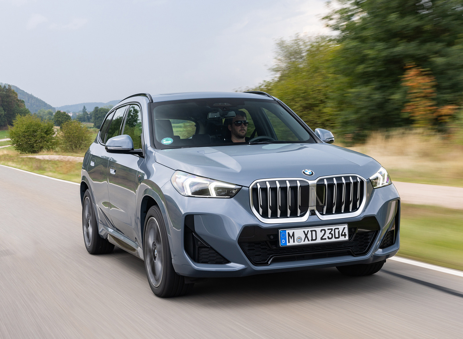 2023 BMW X1 xDrive23i Front Three-Quarter Wallpapers (2)