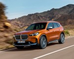 2023 BMW X1 xDrive23i Front Three-Quarter Wallpapers  150x120 (29)