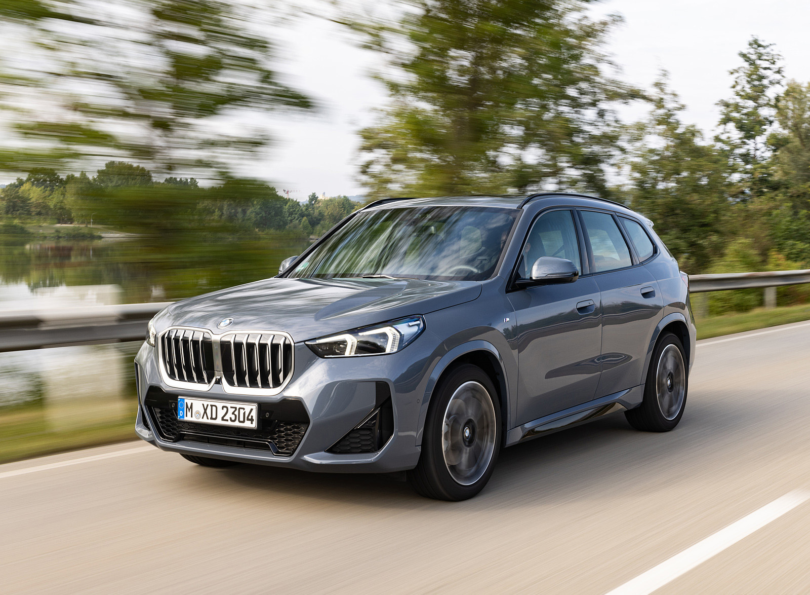 2023 BMW X1 xDrive23i Front Three-Quarter Wallpapers  (6)