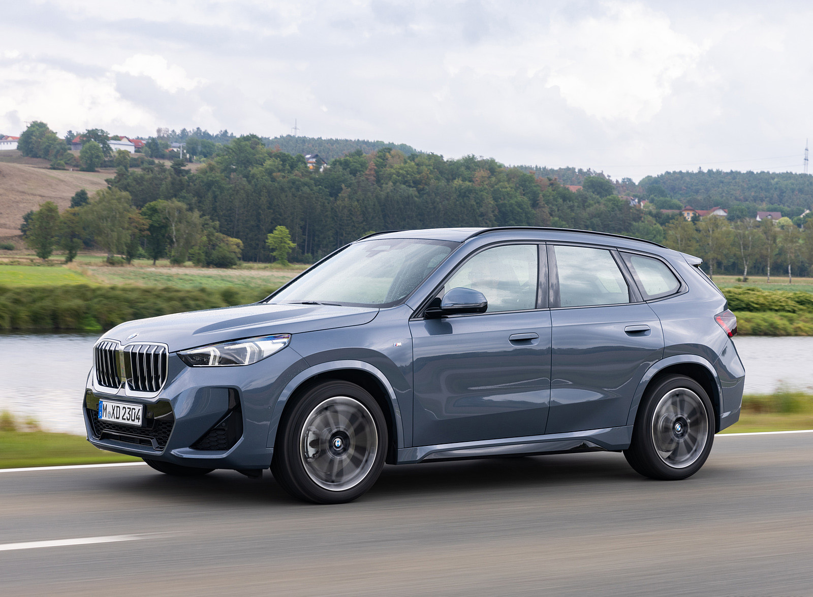 2023 BMW X1 xDrive23i Front Three-Quarter Wallpapers (7)