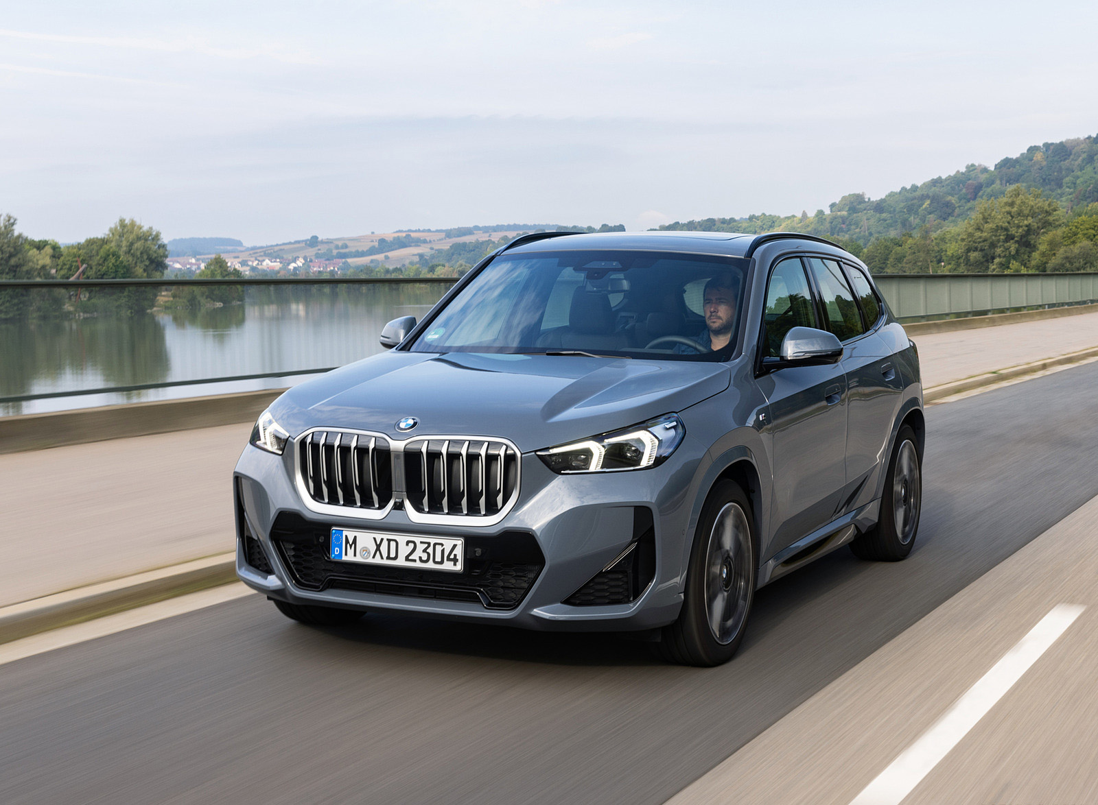 2023 BMW X1 xDrive23i Front Three-Quarter Wallpapers  (8)