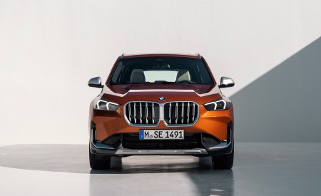 2023 BMW X1 xDrive23i Front Wallpapers 450x275 (102)