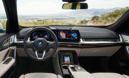 2023 BMW X1 xDrive23i Interior Cockpit Wallpapers 450x275 (114)