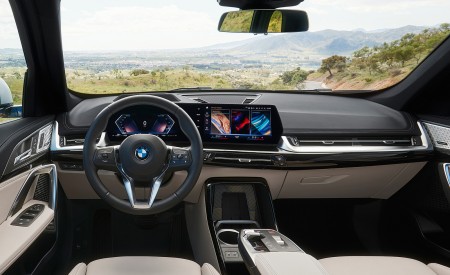 2023 BMW X1 xDrive23i Interior Cockpit Wallpapers 450x275 (115)