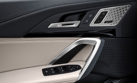 2023 BMW X1 xDrive23i Interior Detail Wallpapers 450x275 (117)