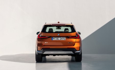 2023 BMW X1 xDrive23i Rear Wallpapers 450x275 (106)