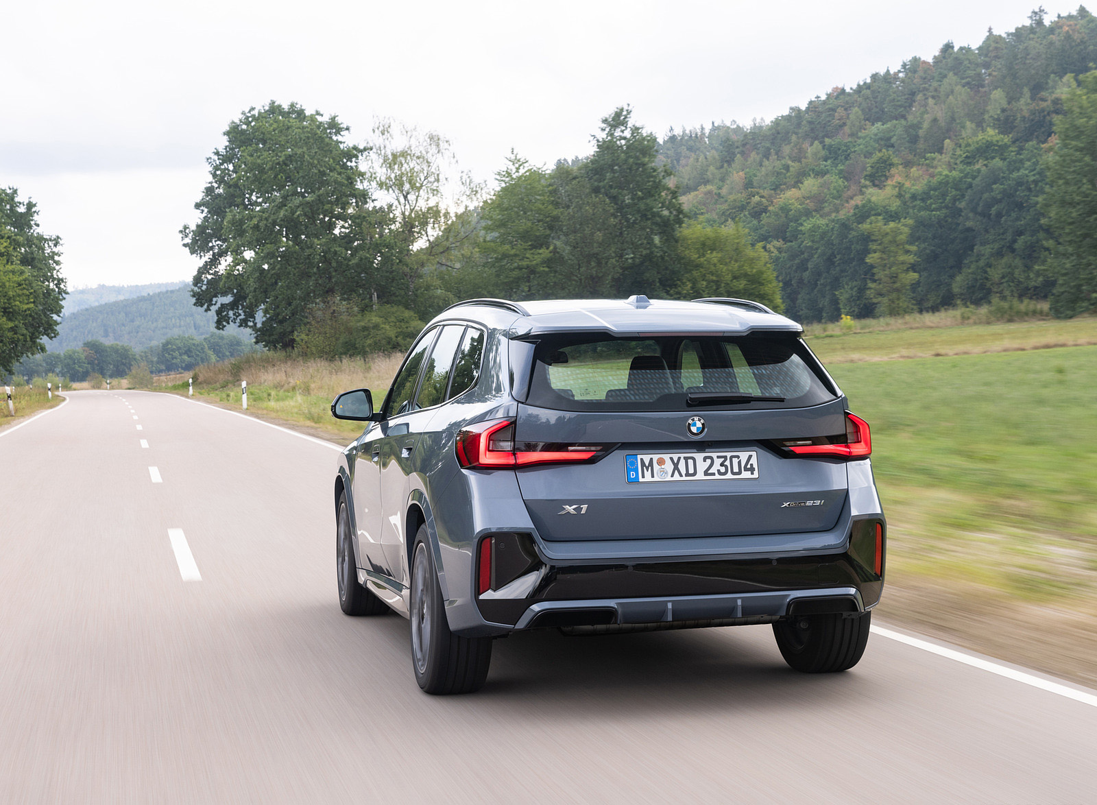 2023 BMW X1 xDrive23i Rear Wallpapers (14)