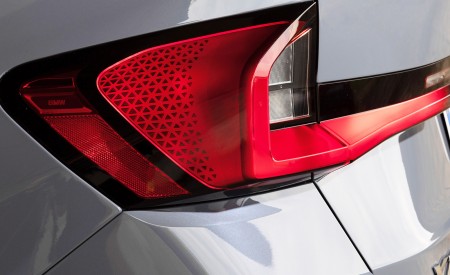 2023 BMW X1 xDrive23i Tail Light Wallpapers 450x275 (31)