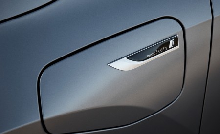 2023 BMW X1 xDrive30e Detail Wallpapers 450x275 (63)