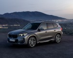 2023 BMW X1 xDrive30e Front Three-Quarter Wallpapers 150x120 (10)