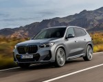 2023 BMW X1 xDrive30e Front Three-Quarter Wallpapers 150x120 (2)