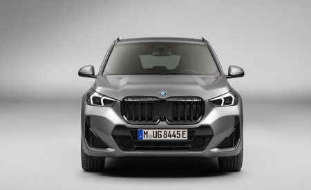 2023 BMW X1 xDrive30e Front Wallpapers 450x275 (135)