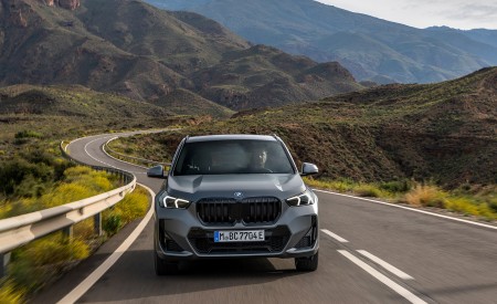 2023 BMW X1 xDrive30e Front Wallpapers 450x275 (50)