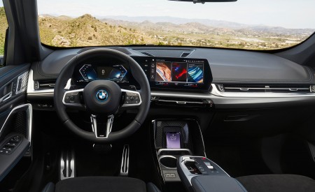 2023 BMW X1 xDrive30e Interior Cockpit Wallpapers 450x275 (73)