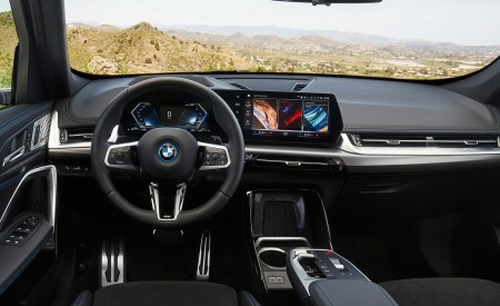 2023 BMW X1 xDrive30e Interior Cockpit Wallpapers 450x275 (74)
