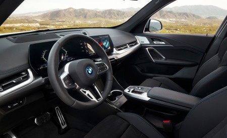 2023 BMW X1 xDrive30e Interior Wallpapers 450x275 (72)