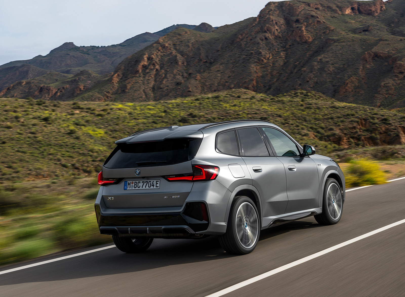 2023 BMW X1 xDrive30e Rear Three-Quarter Wallpapers (6)