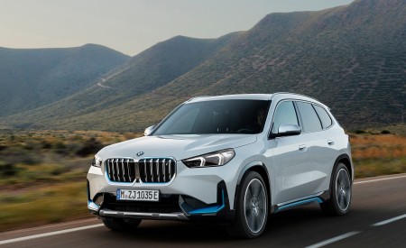 2023 BMW iX1 xDrive30 Front Three-Quarter Wallpapers 450x275 (102)