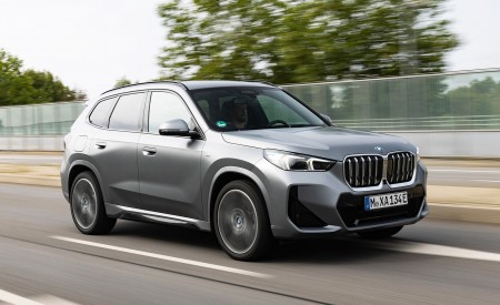 2023 BMW iX1 xDrive30 Front Three-Quarter Wallpapers  450x275 (21)