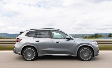 2023 BMW iX1 xDrive30 Side Wallpapers 450x275 (15)