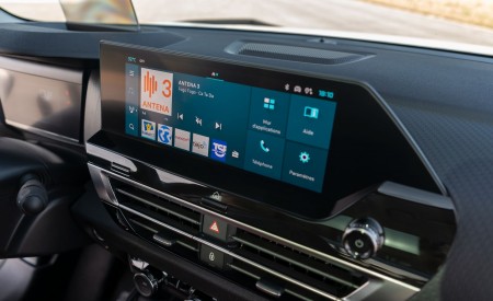 2023 Citroën ë-C4 X Central Console Wallpapers 450x275 (49)