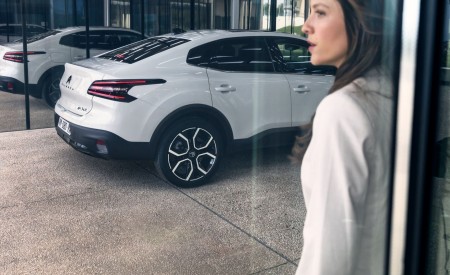 2023 Citroën ë-C4 X Detail Wallpapers 450x275 (26)