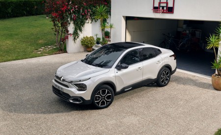 2023 Citroën ë-C4 X Front Three-Quarter Wallpapers 450x275 (4)