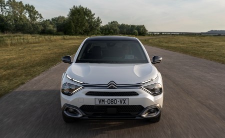 2023 Citroën ë-C4 X Front Wallpapers 450x275 (31)