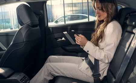 2023 Citroën ë-C4 X Interior Rear Seats Wallpapers  450x275 (57)