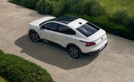 2023 Citroën ë-C4 X Rear Three-Quarter Wallpapers 450x275 (7)