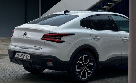 2023 Citroën ë-C4 X Rear Wallpapers 450x275 (44)