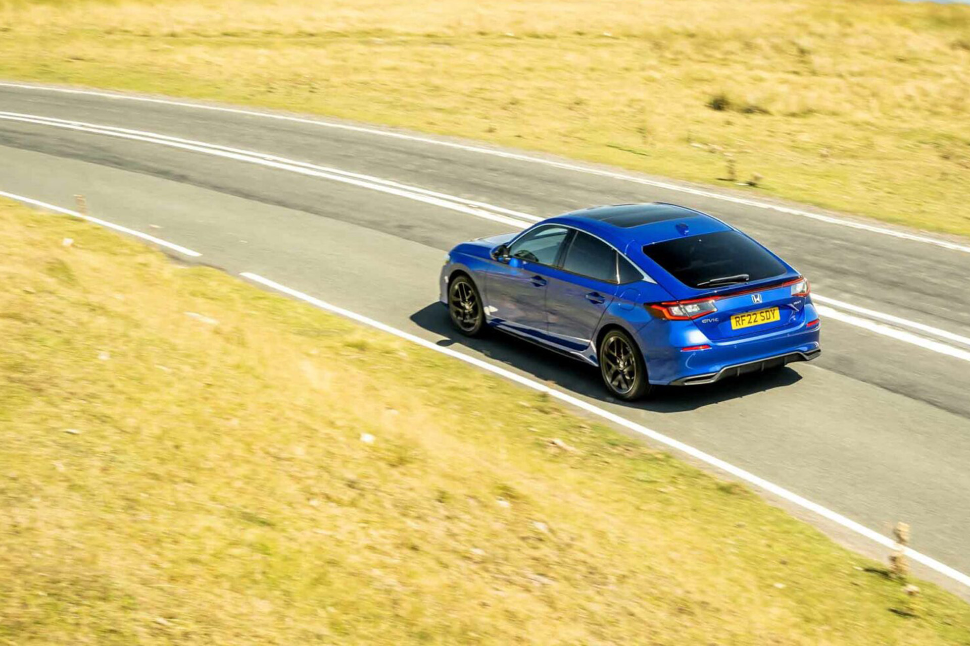 2023 Honda Civic eHEV UK version Rear Three-Quarter Wallpapers #16 of 82