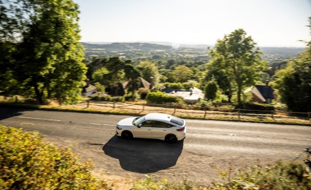 2023 Honda Civic e:HEV (UK-Spec) Top Wallpapers  450x275 (64)