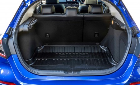 2023 Honda Civic e:HEV (UK-Spec) Trunk Wallpapers 450x275 (50)