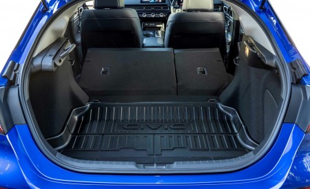 2023 Honda Civic e:HEV (UK-Spec) Trunk Wallpapers 450x275 (51)