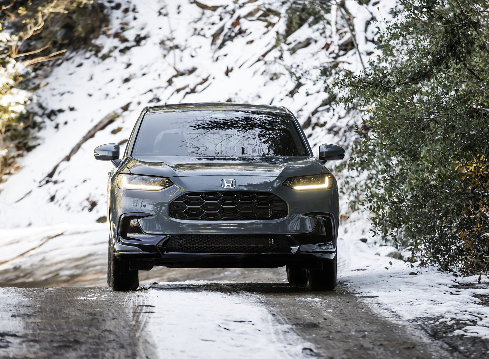 2023 Honda HR-V Sport (US-Spec) Front Wallpapers (14)