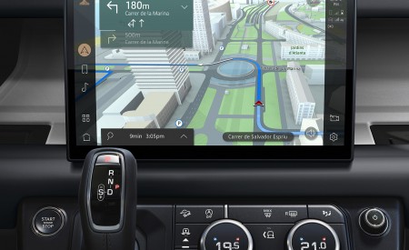 2023 Land Rover Defender 130 Central Console Wallpapers 450x275 (35)