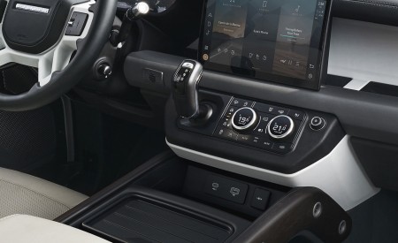 2023 Land Rover Defender 130 Interior Detail Wallpapers 450x275 (31)