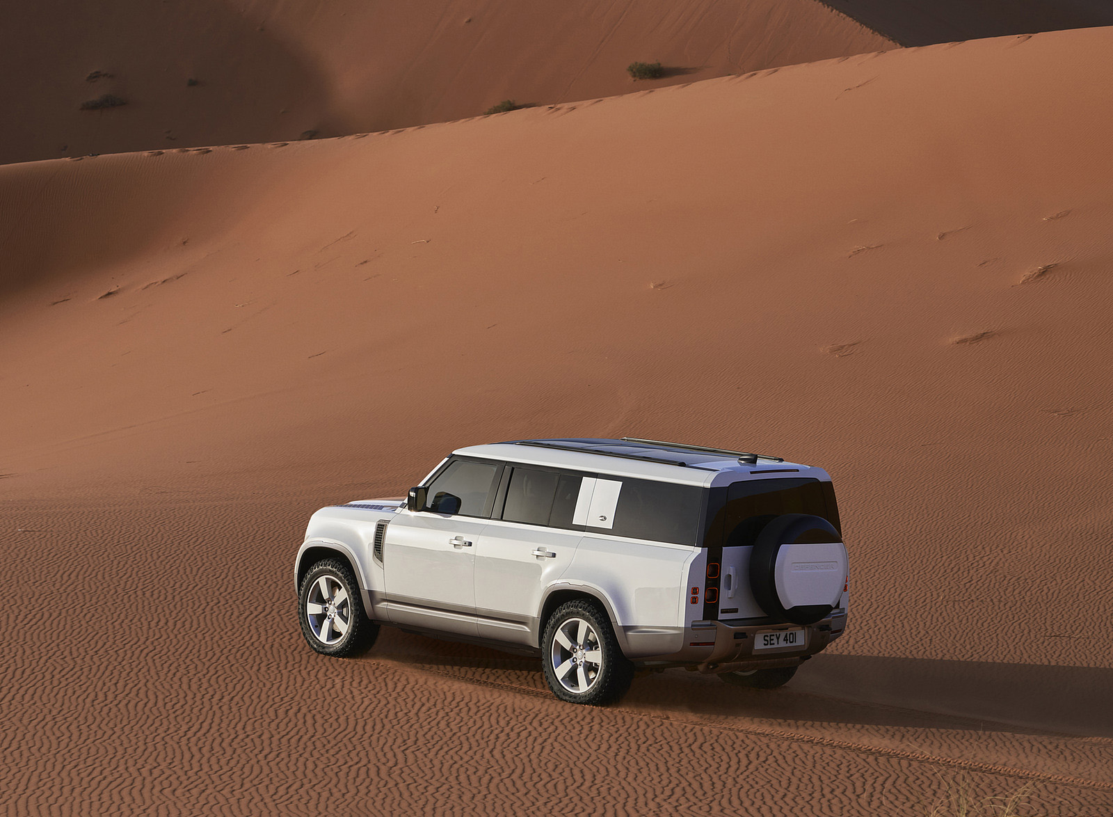 2023 Land Rover Defender 130 Rear Three-Quarter Wallpapers (5)