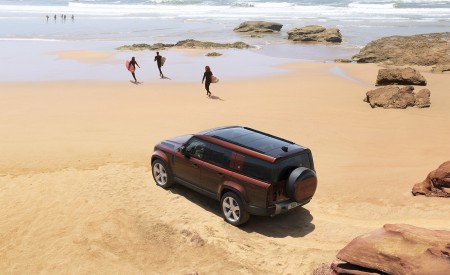 2023 Land Rover Defender 130 Rear Three-Quarter Wallpapers 450x275 (10)