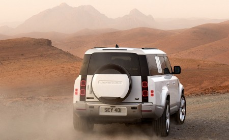 2023 Land Rover Defender 130 Rear Wallpapers 450x275 (2)