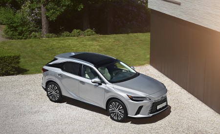 2023 Lexus RX 450h (Color: Sonic Silver) Front Three-Quarter Wallpapers 450x275 (43)