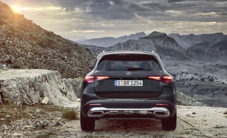 2023 Mercedes-Benz GLC AVANTGARDE (Color: Graphite Grey Metallic) Rear Wallpapers 450x275 (84)