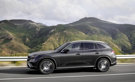 2023 Mercedes-Benz GLC AVANTGARDE (Color: Graphite Grey Metallic) Side Wallpapers 450x275 (79)
